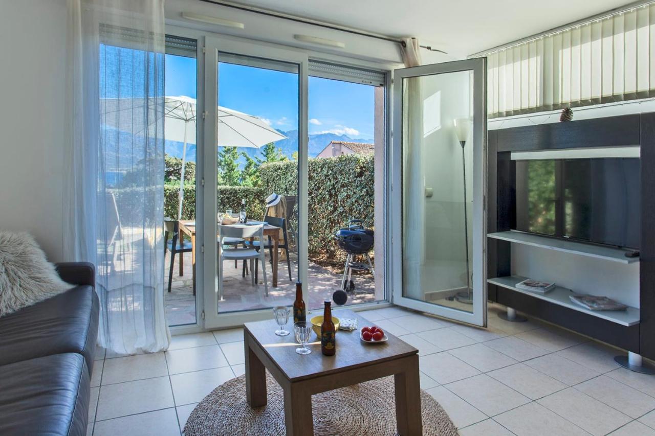Mare location avec jardin vue mer et montagne plage et port à 2 pas Calvi  Exterior foto